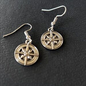 Vintage-Inspired silver Compass Earrings